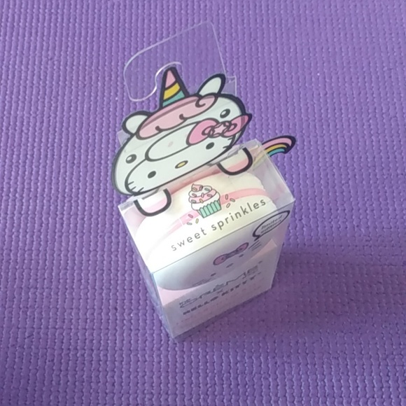 Sanrio Hello Kitty The Creme Shop Sweet Sprinkles Macaron Lip Balm - Picture 8 of 8
